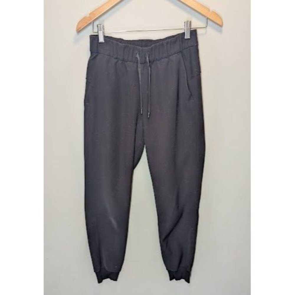 EUC Lululemon Athletica Black On The Fly Joggers, Size 4